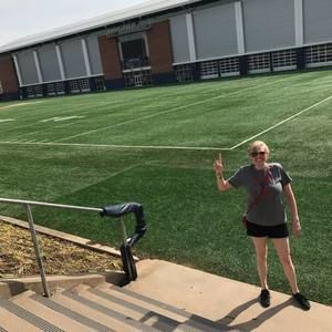 Meet your Posher, Jillian